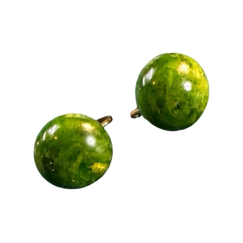 Earrings – Vintage 1950s Green Marbled Bakelite-Style Screw-Back Earrings - Picture 3 of 3